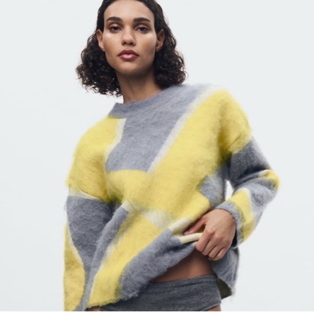 ZARA Brushed effect yellow , gray pattern SWEATER Sz M